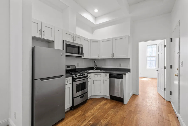 291 Wyckoff Avenue - Photo 1