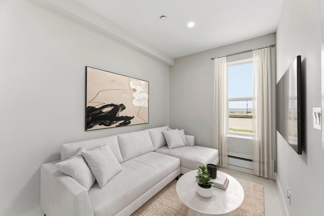 315 West Broadway - Photo 1