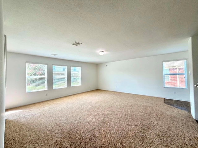 2803 S Red Birch Circle - Photo 1
