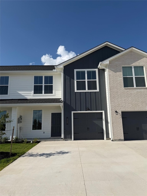10661 Berry Branch - Photo 1