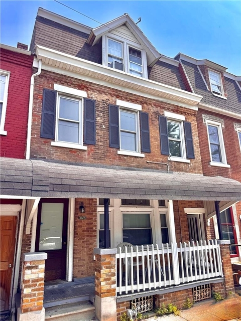 607 N 8th Street - Photo 1