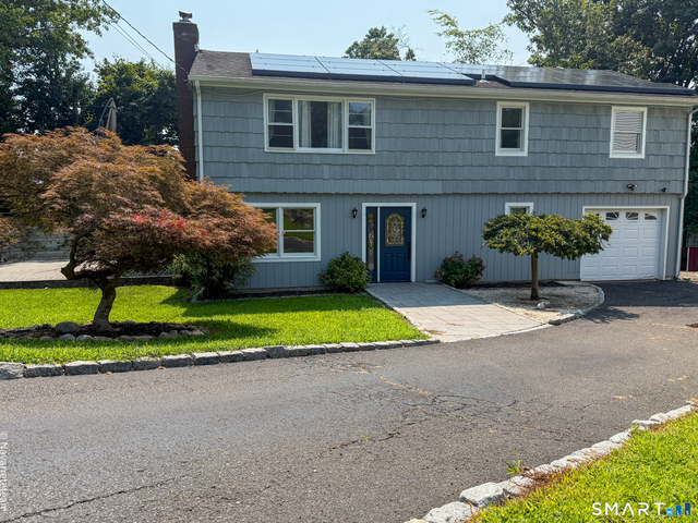 17 Kingsbury Road - Photo 1