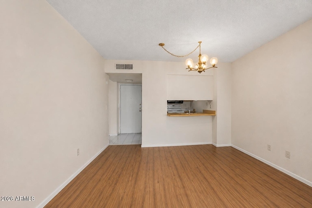 3033 E Devonshire Avenue - Photo 1