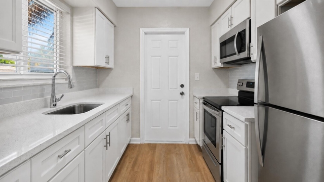 3201 Ne 7th Avenue - Photo 1