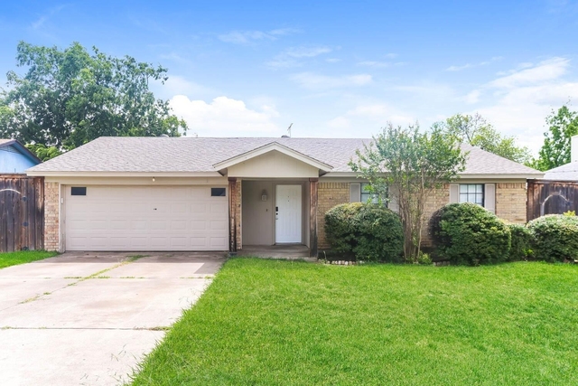 7404 Cheryl Court - Photo 1