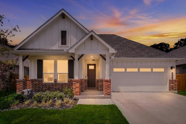 2704 Starling Street - Photo 1