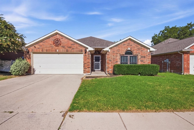 8625 Stetson - Photo 1