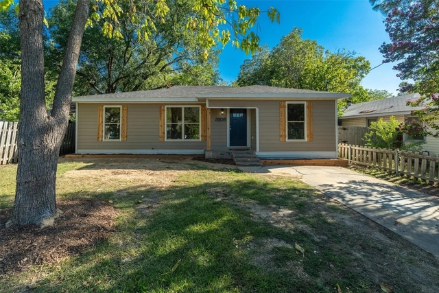 3105 Mitchell Street - Photo 1