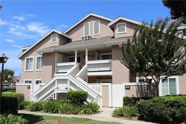 111 Greenfield - Photo 1