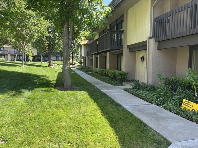 714 Briarwood Lane - Photo 1