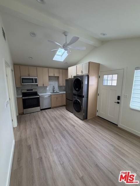 8472 San Carlos Way - Photo 1