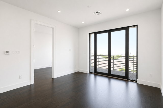 809 Midwood St. - Photo 1