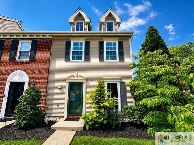 102 Goodwin Drive - Photo 1