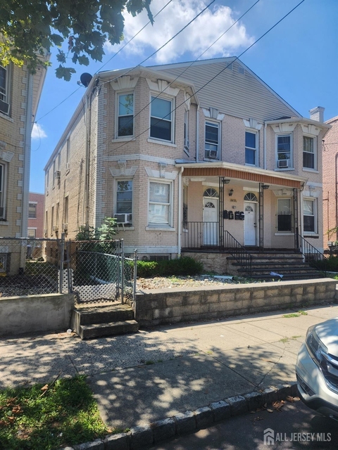 149 Lewis Street - Photo 1