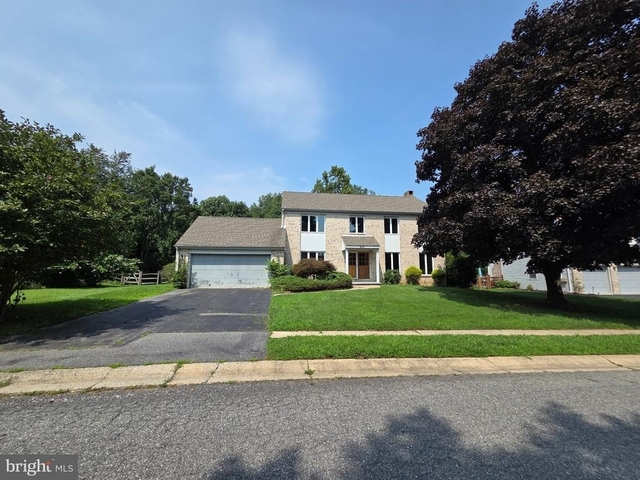 212 Fairhill Drive - Photo 1