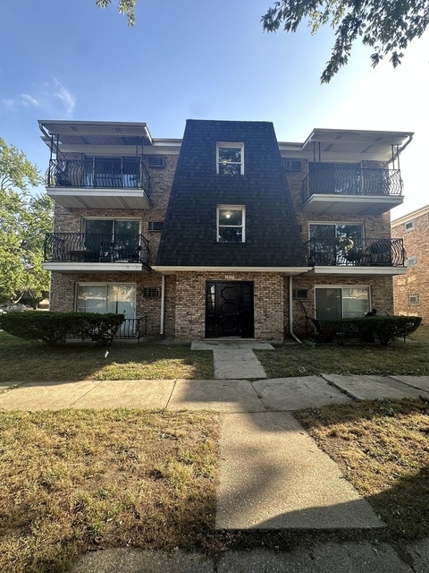 1015 E 150th Place - Photo 1