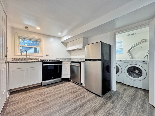 3316 W Flournoy Street - Photo 1