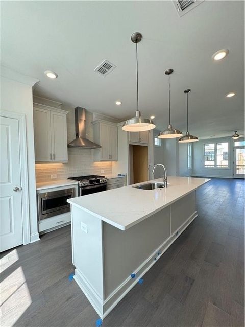 1112 Larkin Drive - Photo 1