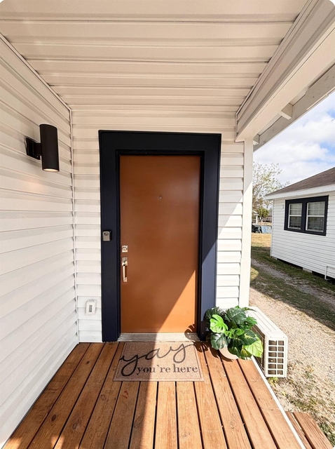 7425 Avenue H - Photo 1