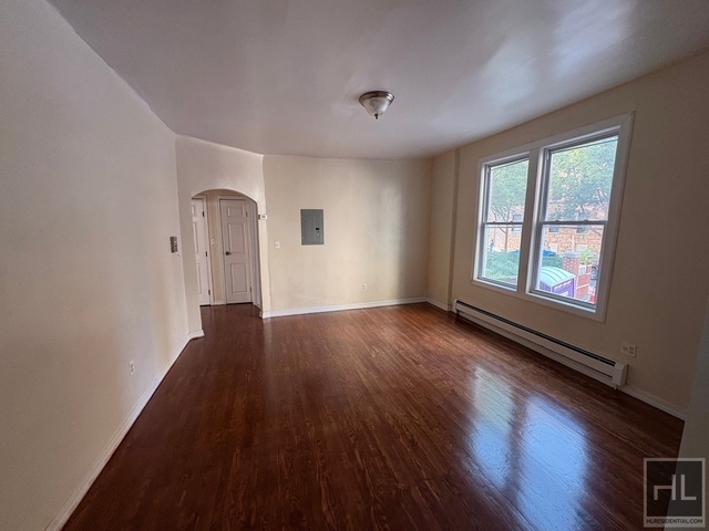 Montgomery Avenue - Photo 1