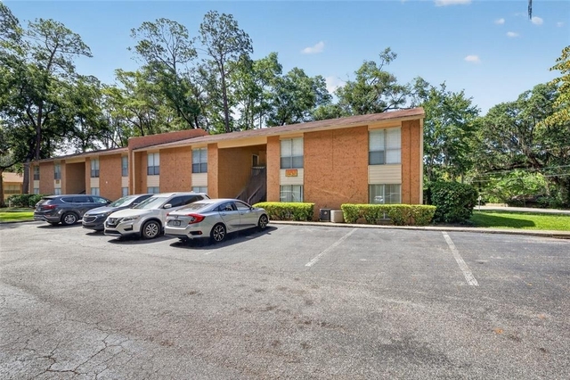 1810 Nw 23rd - Photo 1