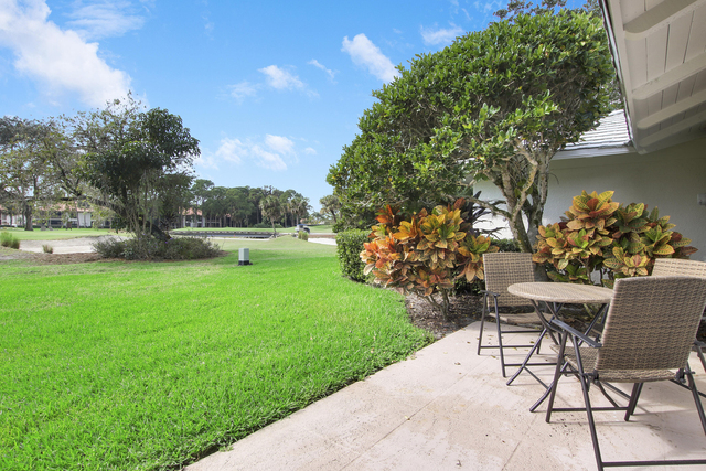 820 Club Drive - Photo 1