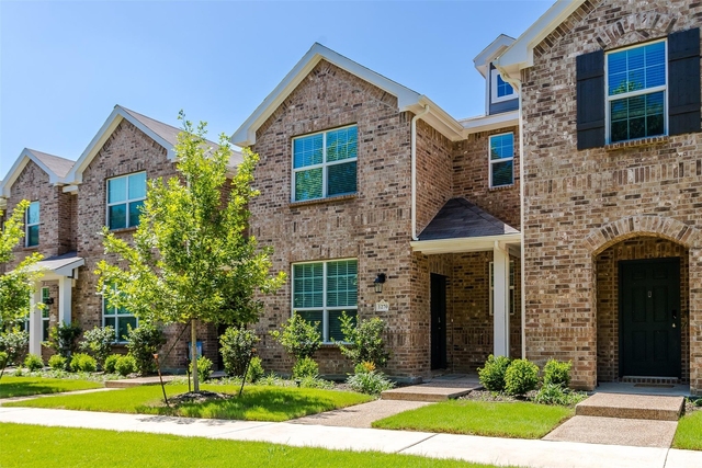 1270 Alamo Drive - Photo 1