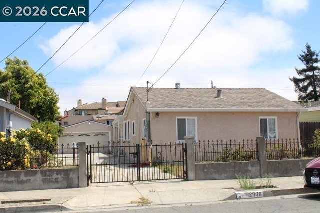 2846 20th St - Photo 1