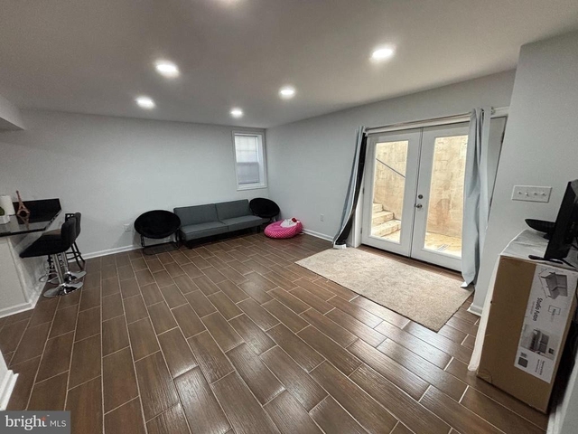 1118 Virginia Avenue - Photo 1