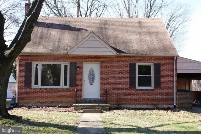 302 Pinehurst Road - Photo 1