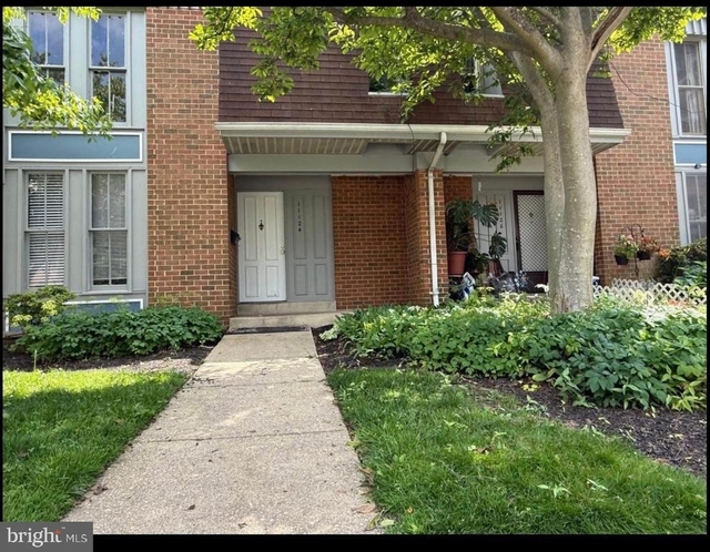 11124 Oak Leaf Drive - Photo 1