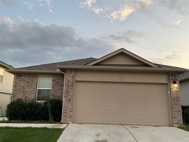 142 Jubilee Dr - Photo 1