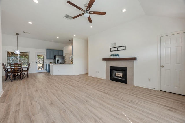 10114 Janet Loop - Photo 1