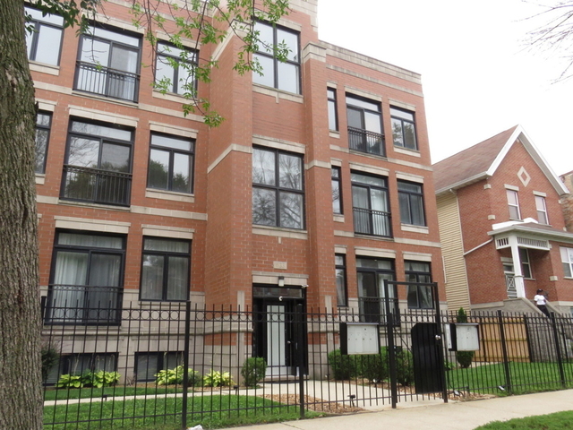 633 E Bowen Avenue - Photo 1