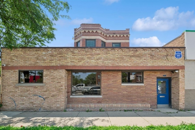 4108 N Cicero Avenue - Photo 1