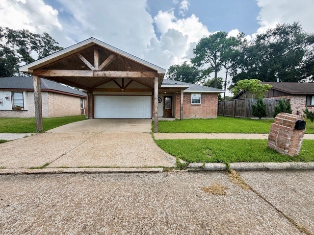1427 Kappa Street - Photo 1