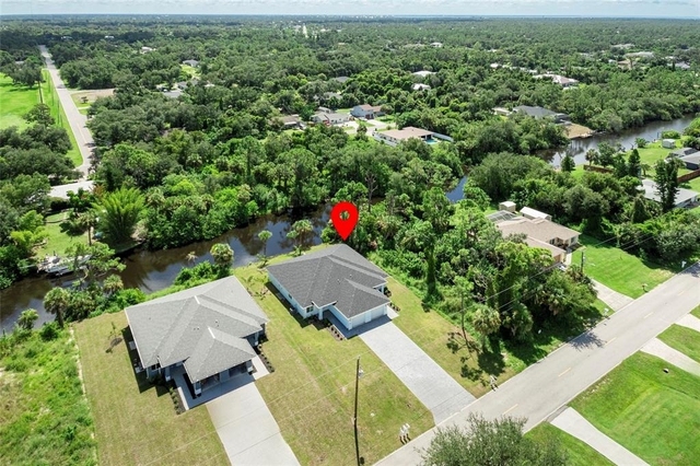 2100 Como Street - Photo 1