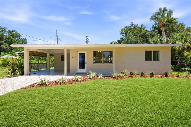 228 Stanford Road - Photo 1