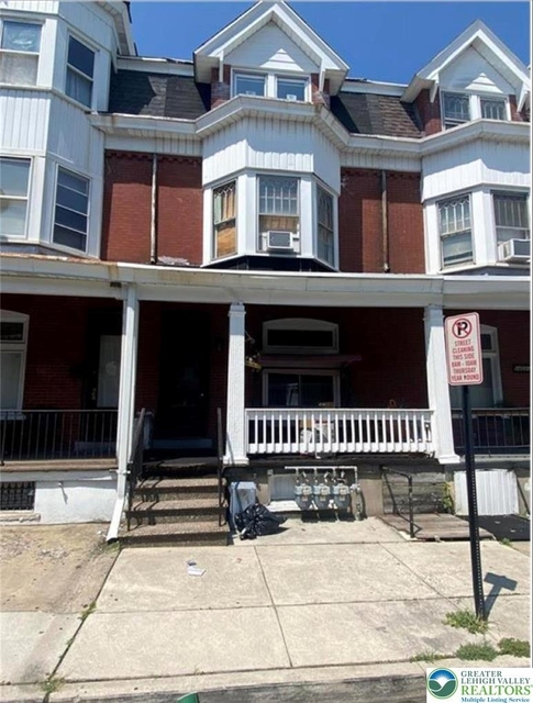 1405 Turner Street - Photo 1