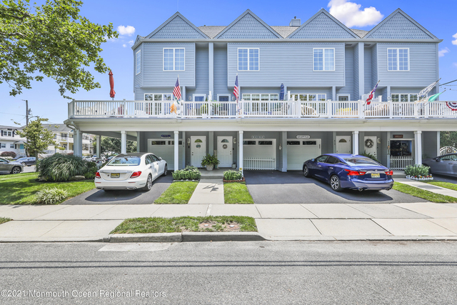 612 Central Avenue - Photo 1
