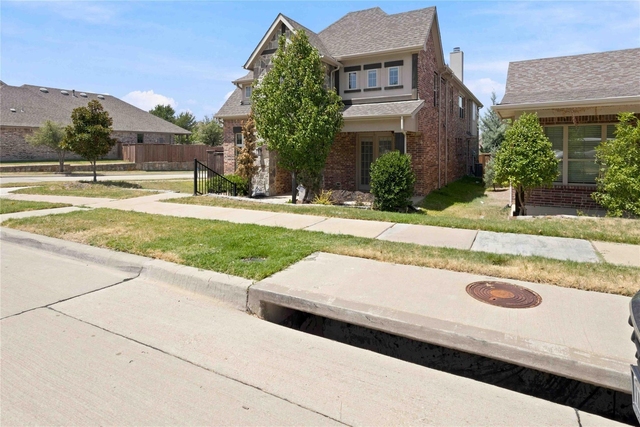 4524 Del Rey Avenue - Photo 1
