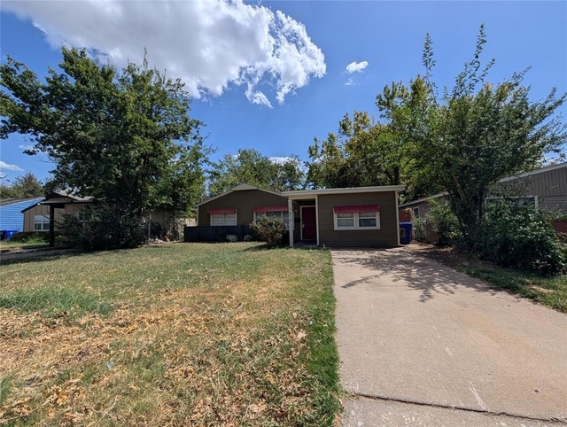 1614 Iowa Street - Photo 1
