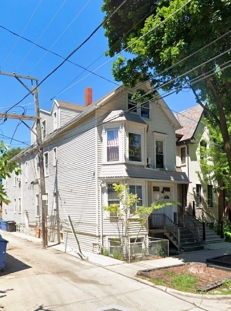 3214 N Hoyne Avenue - Photo 1