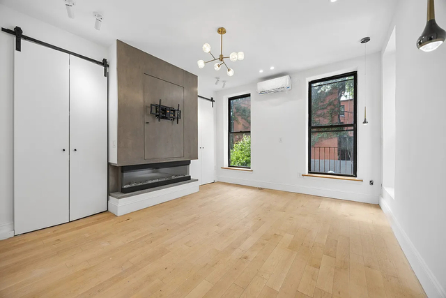 663 Greene Avenue - Photo 1