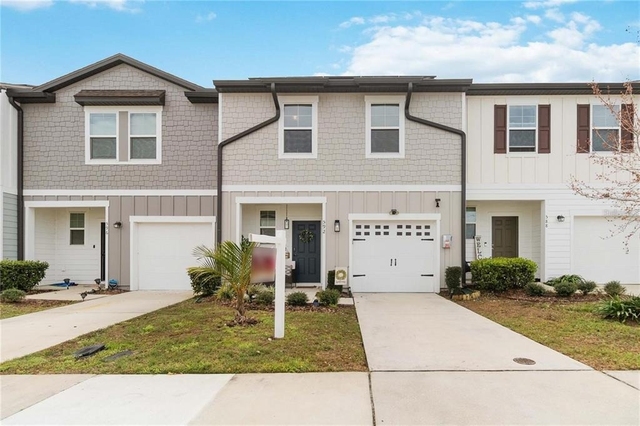 592 Madison Drive - Photo 1
