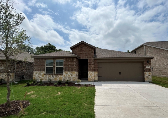 3920 Glastonbury Road - Photo 1