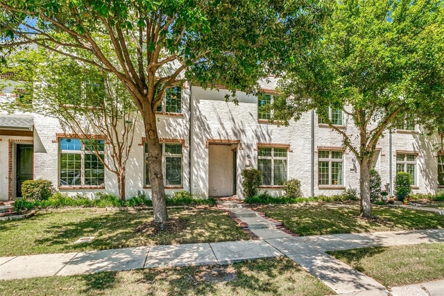 809 Milton Way - Photo 1
