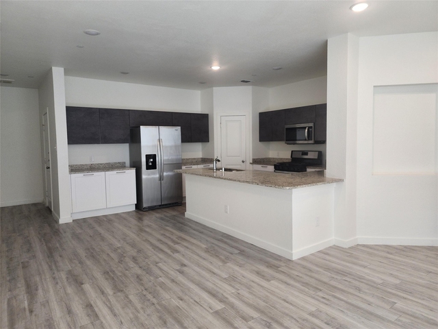 1300 Pebblebrook Drive - Photo 1