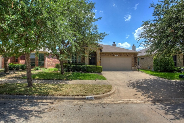 1109 Central Village Drive - Photo 1