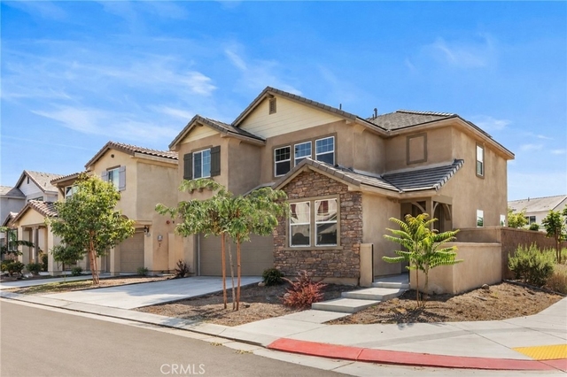1820 Julie Drive - Photo 1